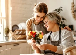 2 lần trắng tay vì kinh doanh, không ngờ mẹ chồng âm thầm vay ngân hàng để giúp con dâu