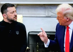 Reuters: Mỹ đe dọa cắt nguồn cung vũ khí, ngừng chia sẻ tình báo, đưa ra hạn chót với Ukraine