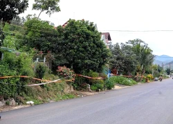 Dấu hiệu bất thường xuất hiện trên đồi, hàng trăm người dân phải sơ tán khẩn cấp