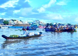 Lần đầu trải nghiệm đi chợ nổi