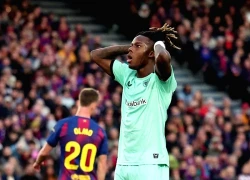 Nico Williams bị CĐV Barca la ó dữ dội tại Camp Nou