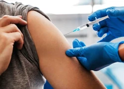 Ai nên chủ động tiêm phòng vaccine cúm hằng năm?