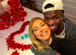 Bạn gái Vinicius giàu nhất giới WAGs