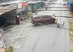 Clip tài xế xe bán tải liều lĩnh húc ngã mô tô đặc chủng của CSGT rồi bỏ trốn