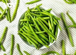 Loại rau rẻ bèo là 'vua canxi', nấu món gì cũng bổ nhưng hay bị ngó lơ