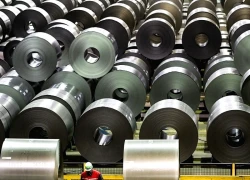 Mỹ ra điều kiện để giảm thuế thép cho EU