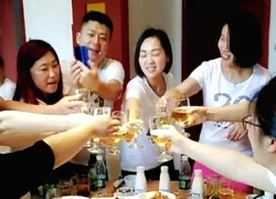 Tại sao họp lớp không còn vui? 5 sự thật khiến ai cũng chạnh lòng khi gặp lại bạn cũ