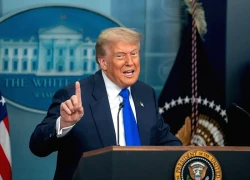 Tổng thống Trump rút hạn chót cho Ukraine, tái định vị kế hoạch hòa bình 28 điểm