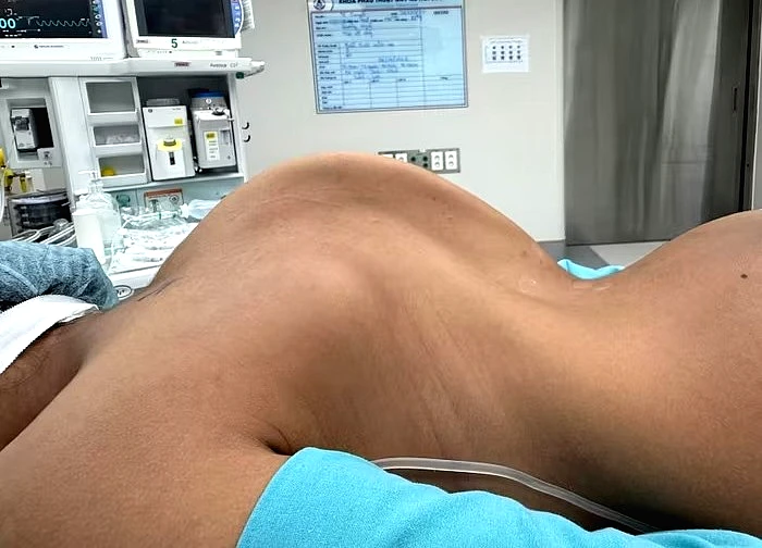 Bé gái mắc bệnh hiếm, bác sĩ BV Nhi đồng 1 lần đầu gặp