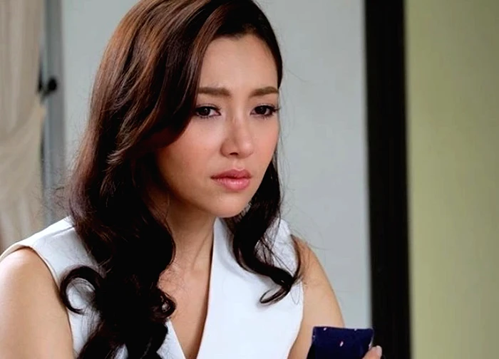 Chị hai bán đất, anh ba bán vàng chạy chữa bệnh ung thư cho em út, 20 năm sau nhận cái kết đẫm lệ