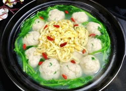 Món ăn này chỉ dùng nguyên liệu đơn giản nhưng hương vị lại tuyệt vời, tươi mát và sảng khoái