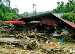 Người dân bàng hoàng kể về sức tàn phá kinh hoàng của lũ dữ ở Đông Nam Á