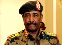 Tướng Al Burhan kêu gọi khôi phục quốc kỳ cũ của Sudan