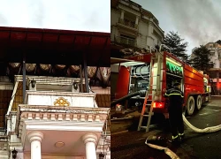 Cháy dãy biệt thự liền kề ở Hà Nội, lửa đỏ rực trên tầng thượng