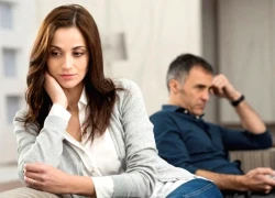 Con riêng của chồng kết hôn, vợ cũ qua lại thường xuyên rồi thản nhiên muốn ở lại qua đêm