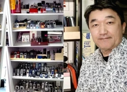 Người đàn ông sở hữu 1.800 chiếc điện thoại