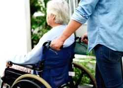 10 năm đi xuất khẩu ở Nhật, tiền gửi về mẹ mua đất, xây nhà cho anh trai