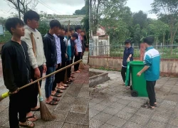 Buổi lao động đặc biệt của nhóm học sinh "chưa ngoan"