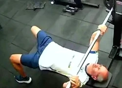 Người đàn ông tử vong do tạ trượt khỏi tay, rớt xuống ngực