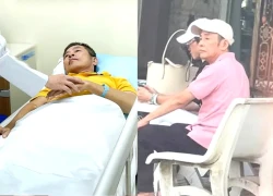 Tấn Beo bị tóm cảnh tiều tụy đợi khám bệnh, lộ tình trạng khẩn cấp sau cơn đột quỵ!
