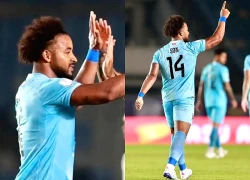 Xuân Son lập hat-trick