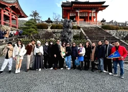 Khách Việt "xuất ngoại" săn bắc cực quang, ngắm tuyết rơi