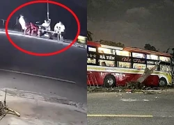 Ôtô lao vào nhóm thanh niên uống nước ven đường, hai người chết