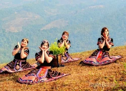 Sắc màu Khuổi Trang