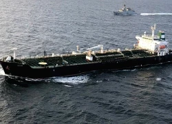 Giá dầu tăng sau khi Mỹ bắt giữ tàu chở dầu ngoài khơi Venezuela