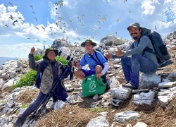 Cùng lữ khách Đỗ Doãn Hoàng đi tìm những "mảng màu rực rỡ biết bay"