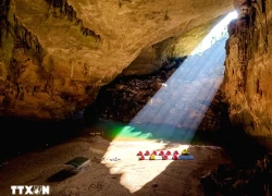 Tour khám phá du lịch mạo hiểm hang Sơn Đoòng hút khách