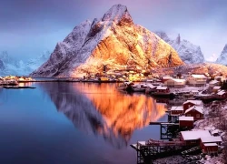 Bí quyết chụp ảnh sông hồ mùa đông: Tận dụng sương mù và băng giá