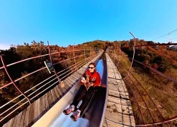 Vạn Lý Trường Thành: Trải nghiệm trượt máng giữa mùa lá đỏ