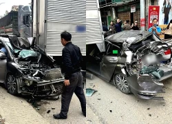 6 ô tô va chạm liên hoàn, xe con bẹp dúm