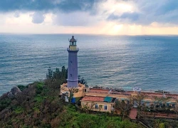 [Ảnh] Đón ánh bình minh đầu tiên trên đất liền Việt Nam tại hải đăng núi Đại Lãnh