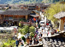 Nghỉ tết Dương lịch 4 ngày, nhiều khách vội đặt tour, phòng thì đã kín