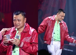 NSND Tự Long hát nhạc chế hài hước khiến khán giả bật cười