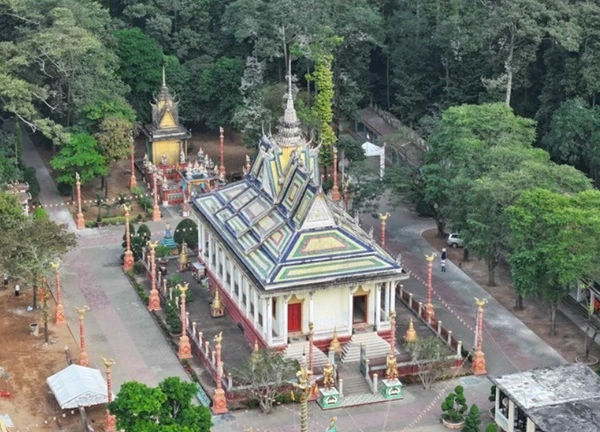 Chùa Kompong Chrây: Vẻ đẹp kiến trúc Khmer và nét tĩnh lặng giữa lòng Trà Vinh