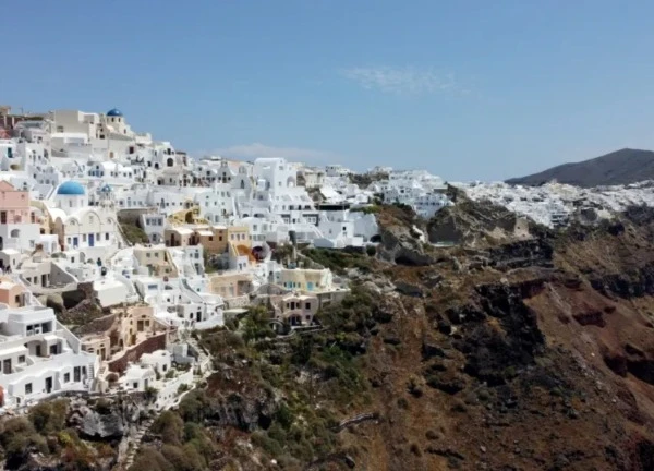 Hy Lạp: Hàng nghìn người phải sơ tán sau các trận động đất tại Santorini