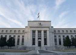 Thuế quan có thể 'đóng sập' khả năng Fed giảm lãi suất trong năm 2025