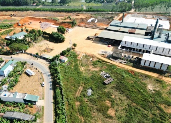 Vụ dân dựng lều canh ô nhiễm: Chuyển công an điều tra