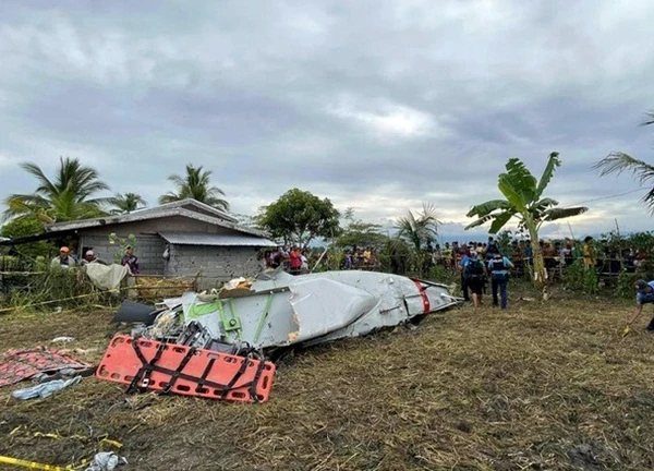 Máy bay trinh sát rơi ở Philippines, Mỹ giữ kín tên của quân nhân tử nạn