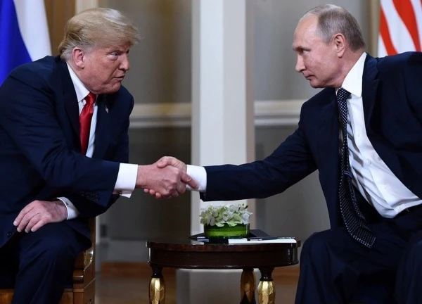 Ông Trump ngầm ủng hộ quan điểm của ông Putin