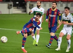 Nụ hôn gây ấn tượng của Messi