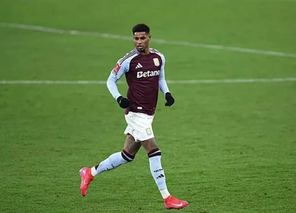 Rashford gửi tin nhắn cảm xúc tới Aston Villa