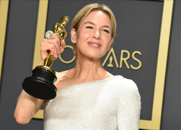 Renée Zellweger: 'Nữ chính Oscar' đứng sau thành công của Tiểu thư Jones