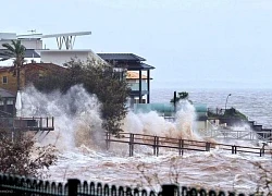 Siêu bão Zelia với sức gió hủy diệt đổ bộ vào Australia