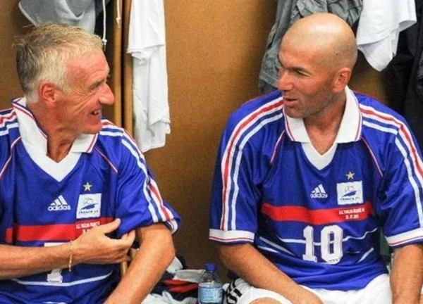 HLV Deschamps gọi lại Mbappe lên đội tuyển Pháp, chọn Zidane kế nhiệm