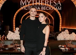 Quý tử nhà Beckham "tỏ tình" với bạn gái hơn tuổi dịp Valentine, dân tình đổ dồn chú ý vào tấm ảnh có cô út