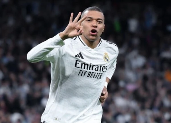 Mbappe ghi 3 bàn, Real Madrid loại Man City khỏi Champions League